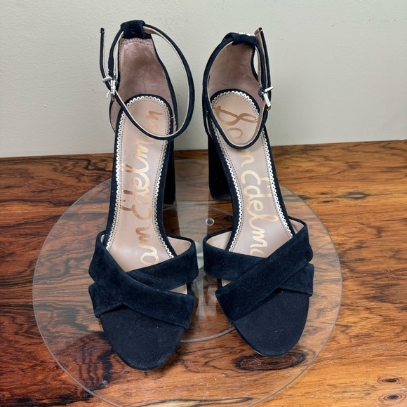 NEW Sam Edelman Yancy Suede Heels - Picture 6 of 15